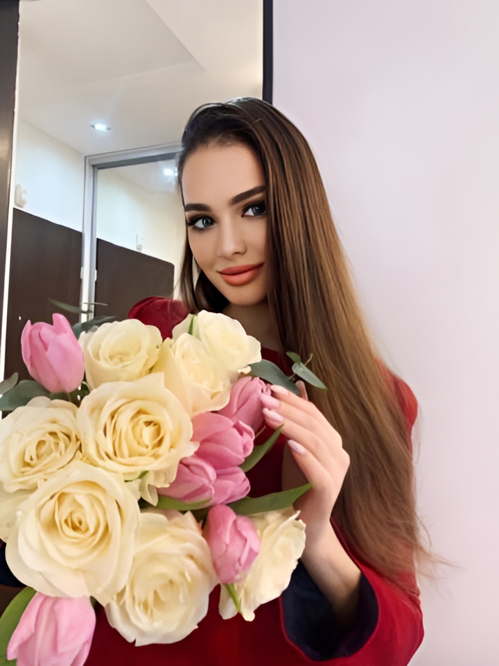 Изабелла привлекальеная девушка из Александровска цена от 1500 руб