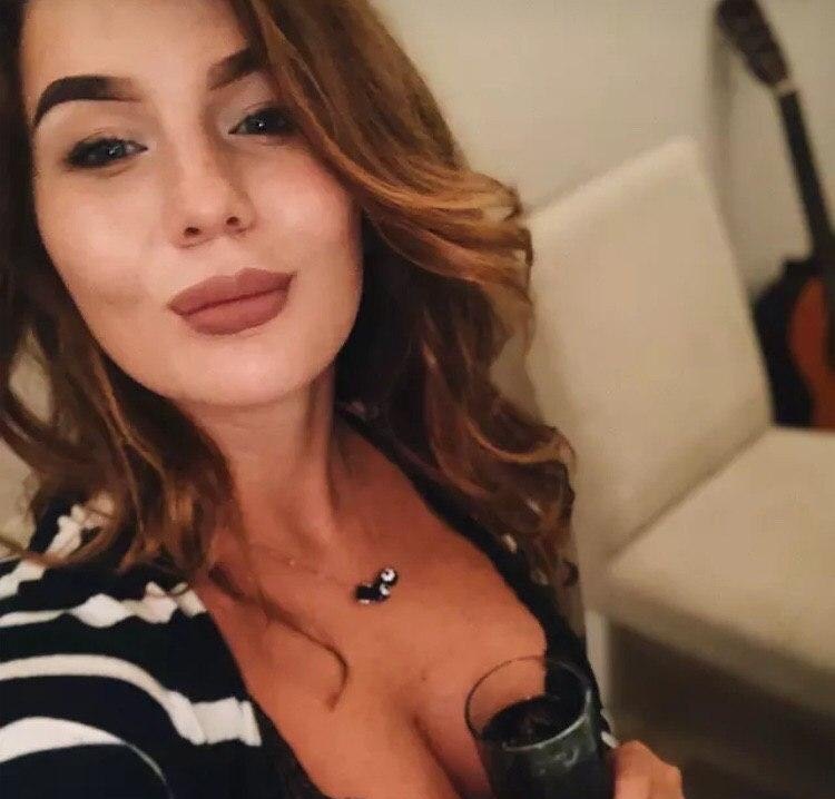 Стася привлекальеная девушка из Александровска цена от 3500 руб