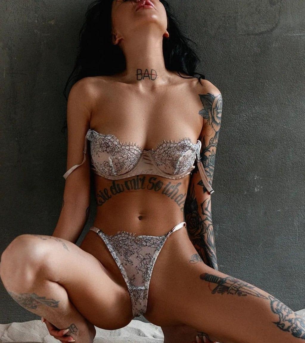 Оксаночка привлекальеная девушка из Александровска цена от 6000 руб