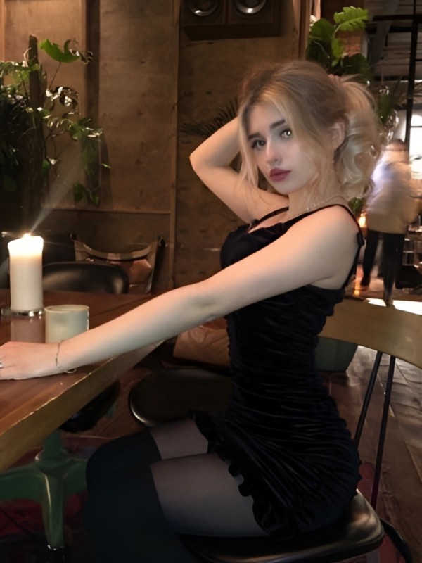 Ида привлекательная девушка из Александровска цена от 2500 руб