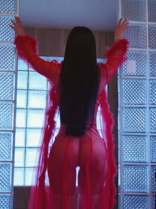 Ирен привлекательная девушка из Александровска цена от 7000 руб